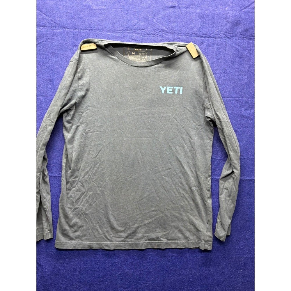Gorpcore Mens YETI Long Sleeve Graphic T-Shirt Medium Gray